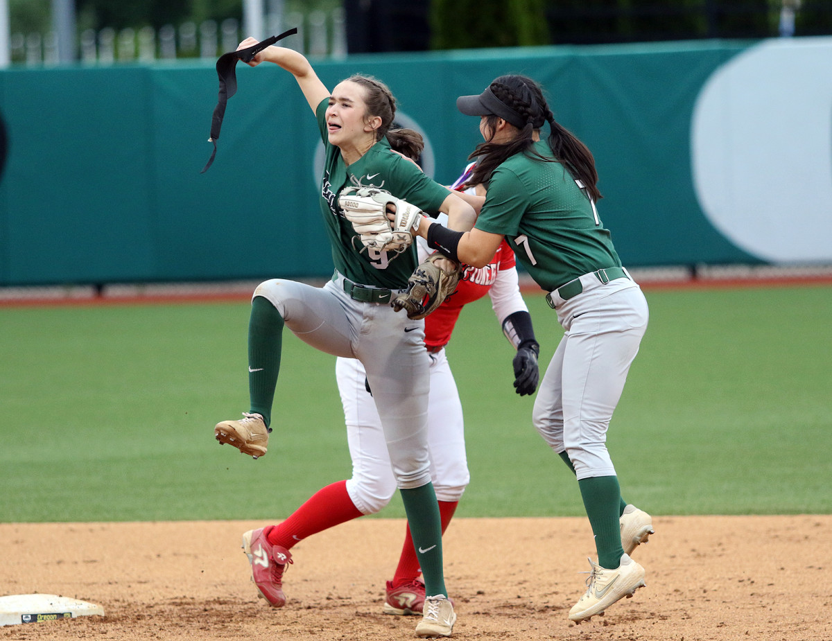 Tigard Oregon City 6A softball final Dan Brood 34